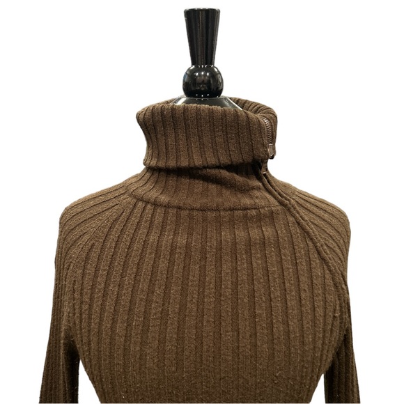 Guess Long Sleeve Turtleneck - Picture 6 of 9